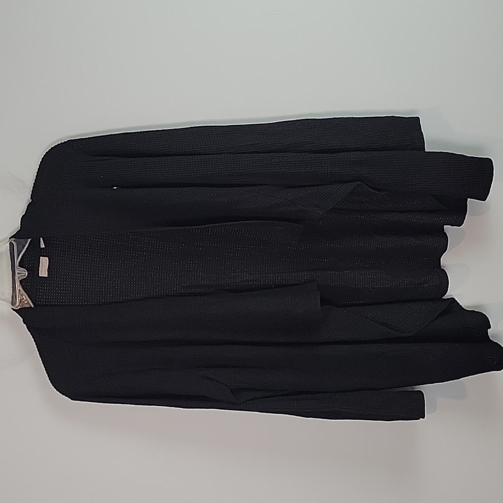 Zenergy by Chico's Waffle Knit convertible wrap top with pockets black